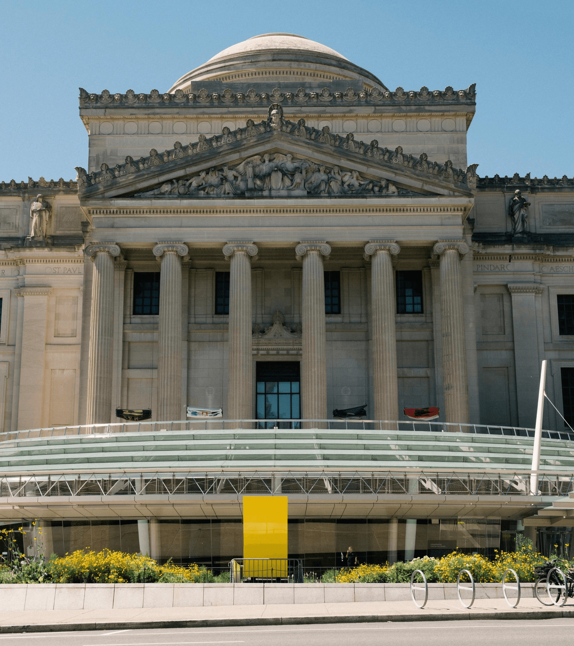 The Brooklyn Museum façade.